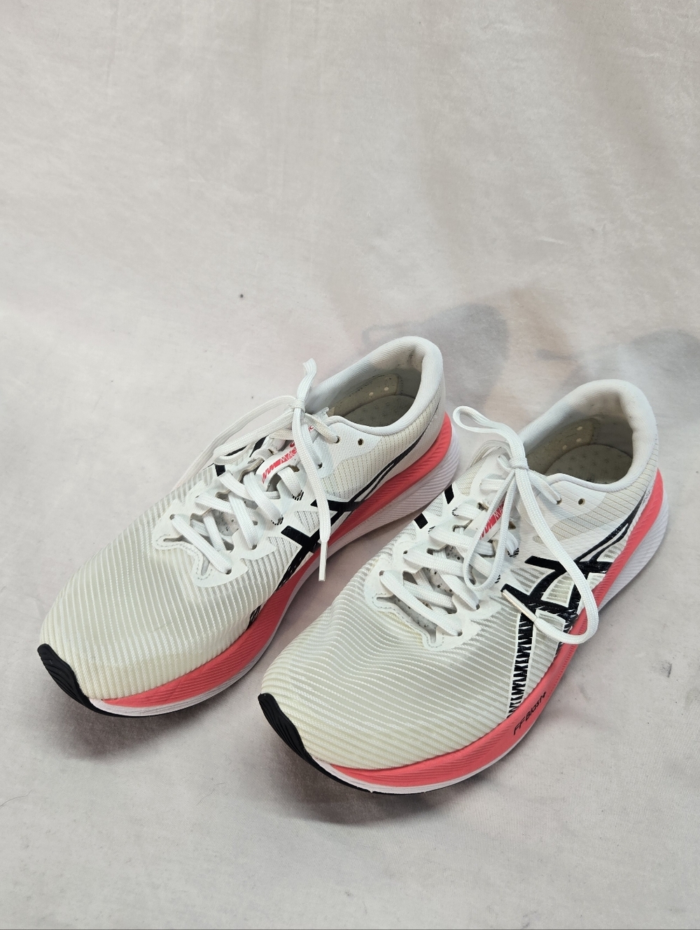 Asics Magic Speed 3 Men's Size 9 White Black Sneakers Running Shoes